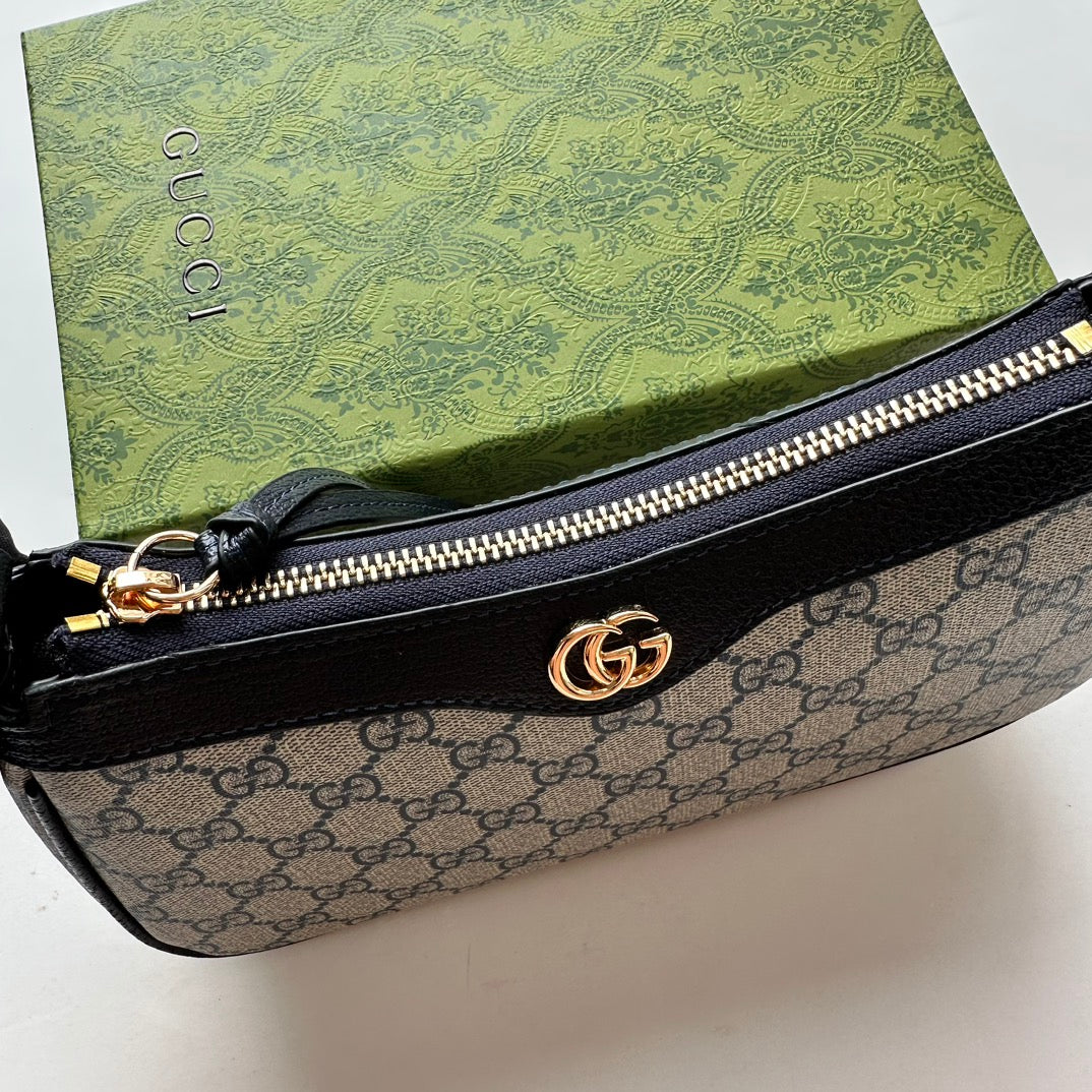 Gucci small shoulder bag handbag phone bag