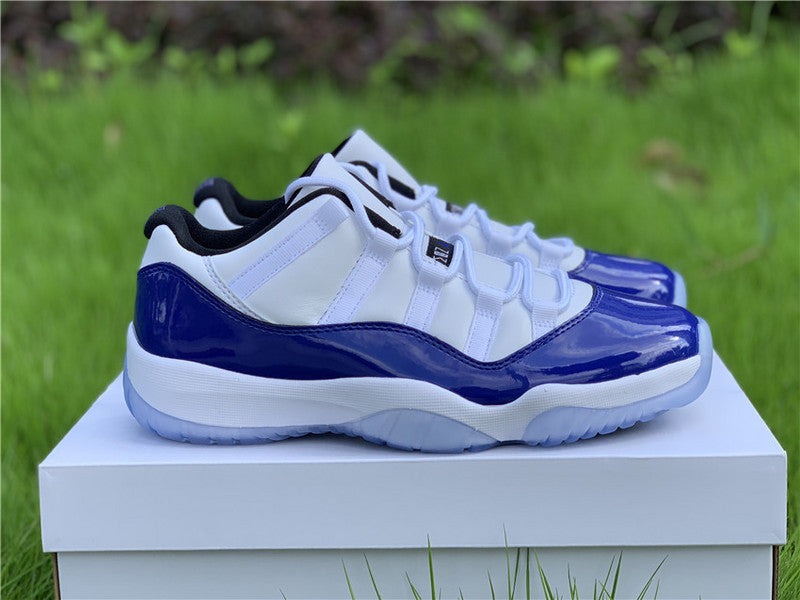 Air Jordan retto 11 concord low