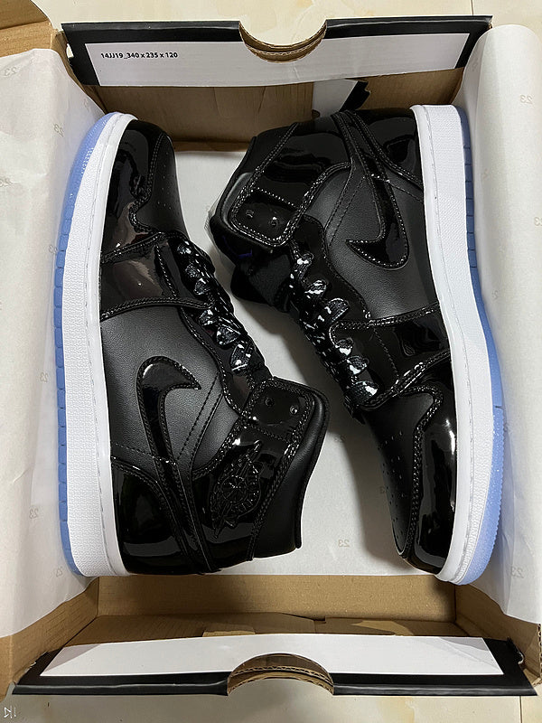 Jordan 1 mid   black