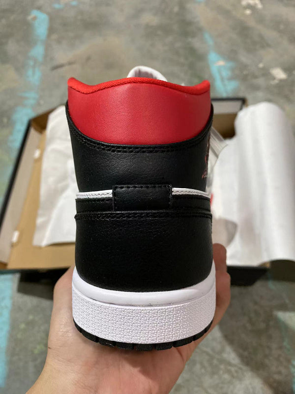 Jordan 1 Mid  Black 'Red'white