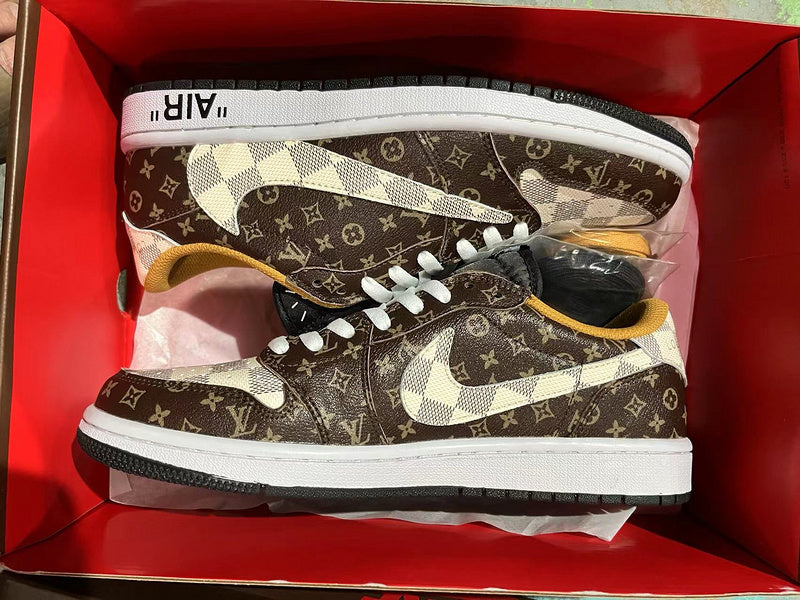 Jordan 1 Low LV