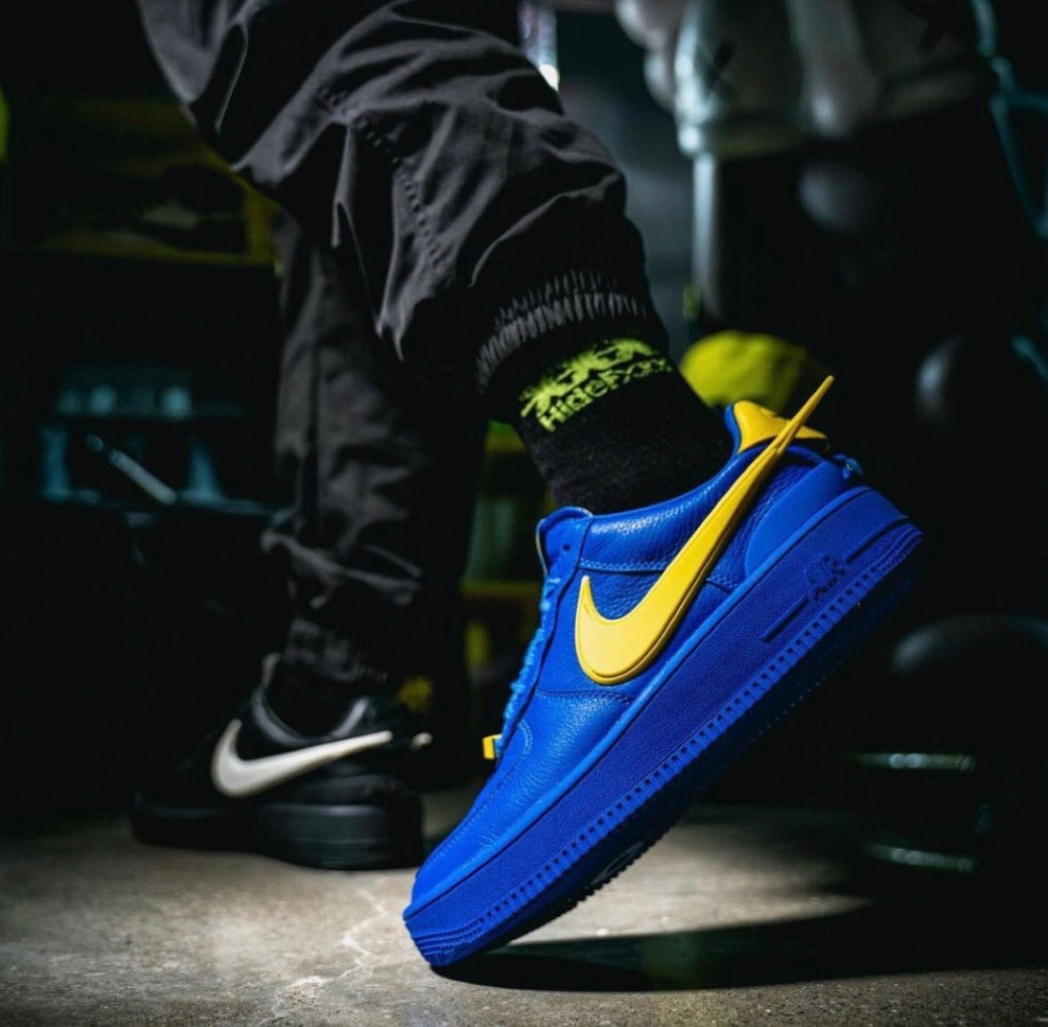 NIKE AIR FORCE 1 LOW SP AMBUSH GAME ROYAL