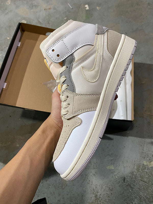 Jordan 1 mid Beige