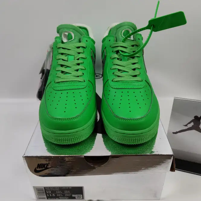 NIKE AIR  FORCE  1 GREEN