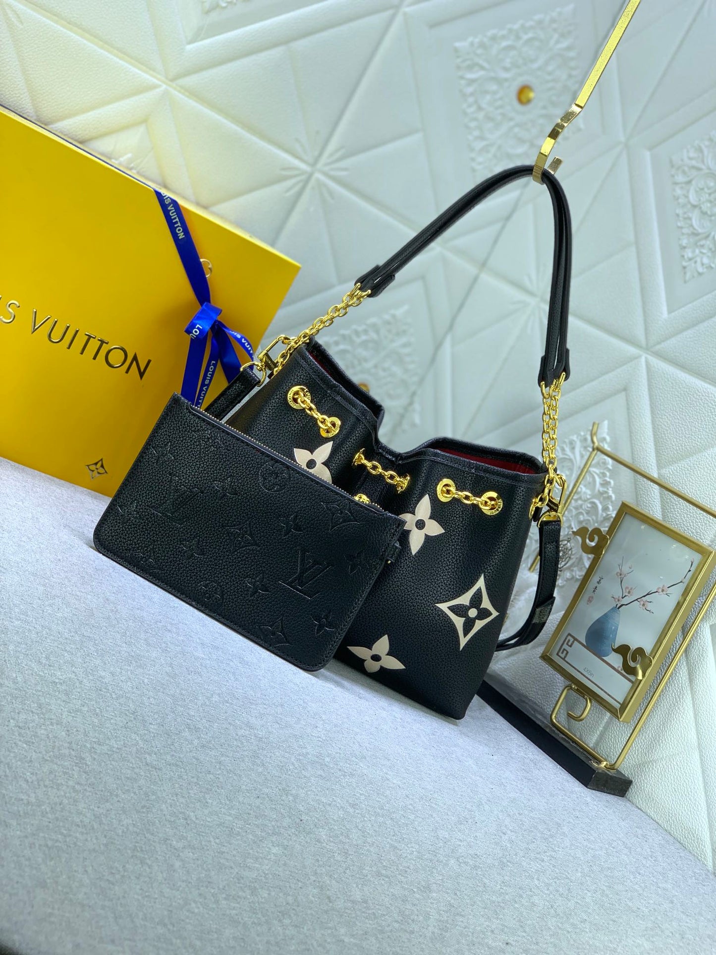 LOUIS VUITTON  Empreinte Monogram Giant Summer Bundle