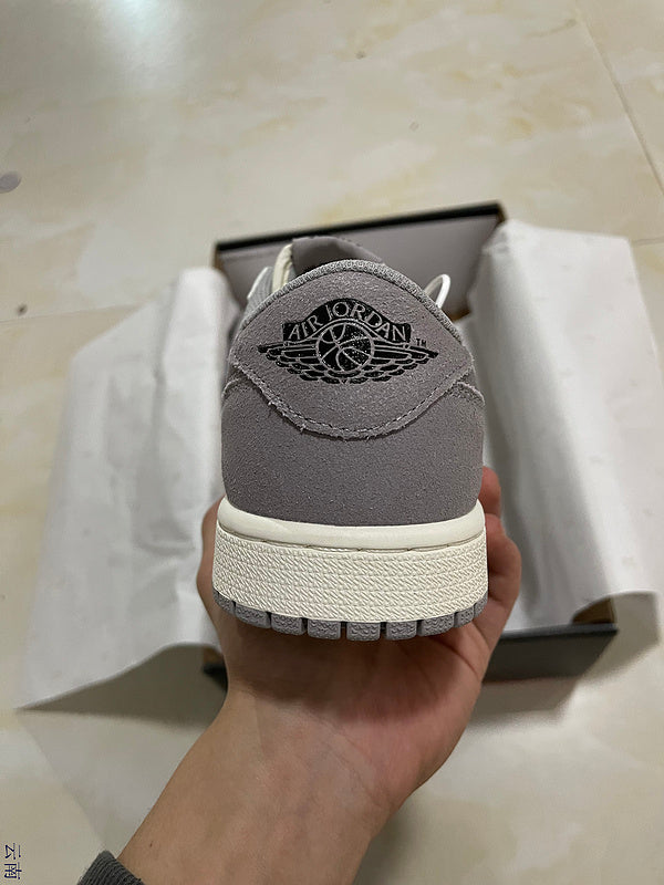 Jordan 1 Low  Gray and White