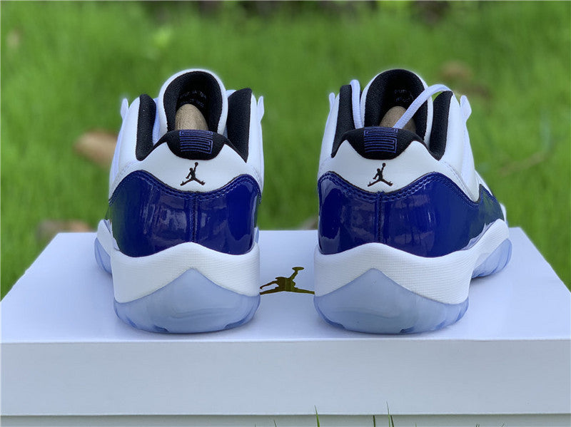 Air Jordan retto 11 concord low