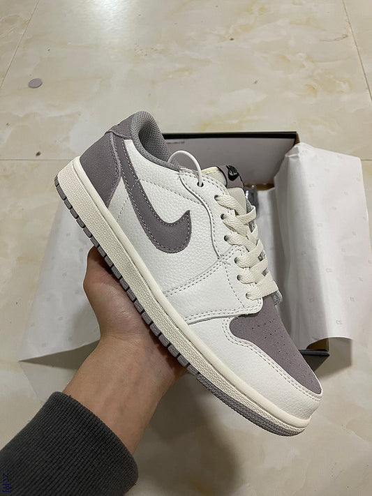 Jordan 1 Low  Gray and White