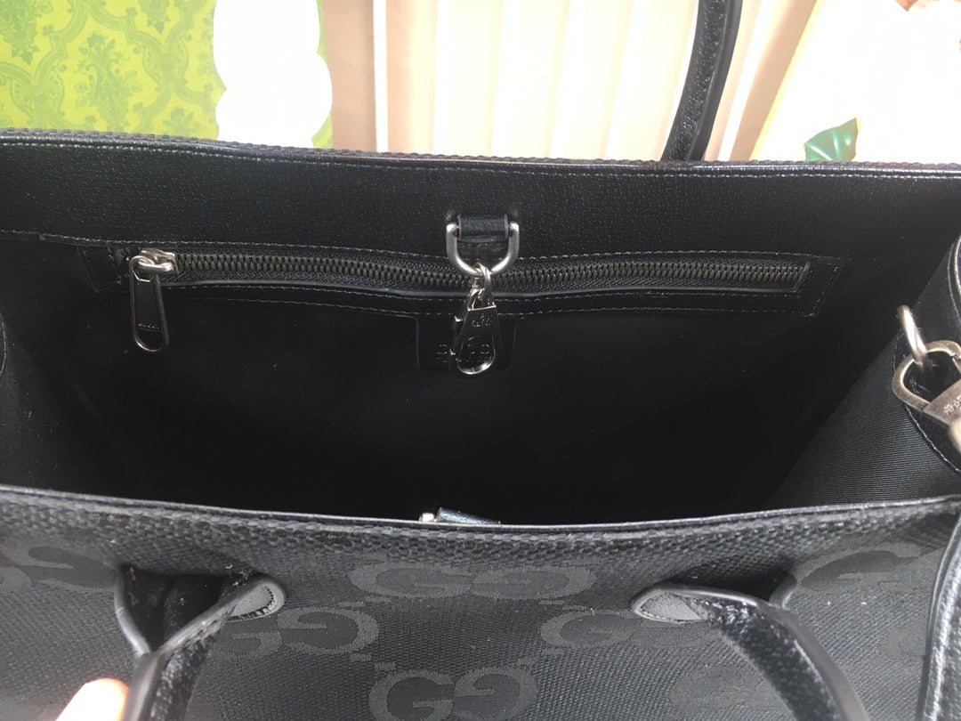 Gucci Tote bag with jumbo GG - gently used, comes with dust bag