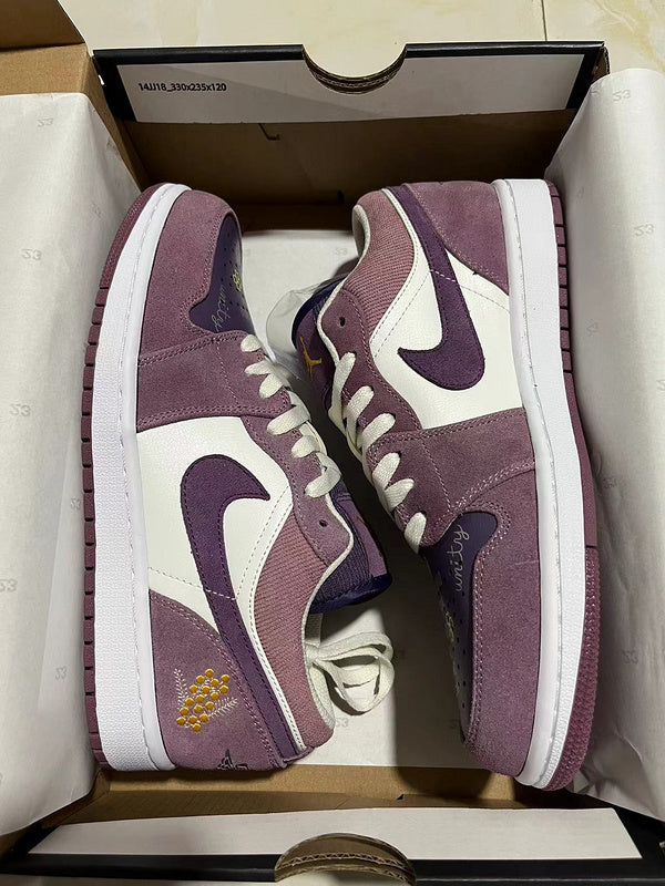 Jordan 1 Low  Purple