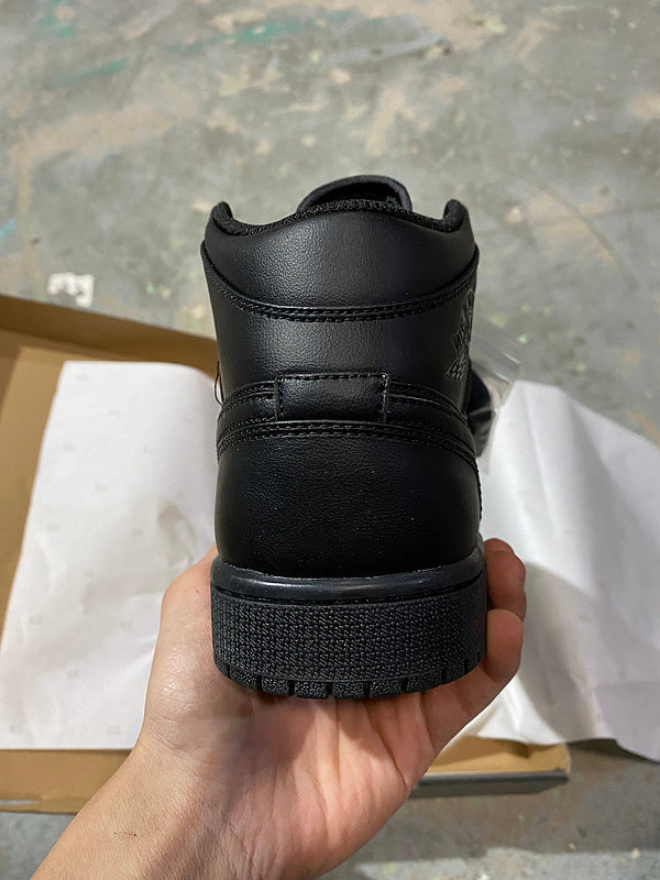 Jordan 1 Mid  Black