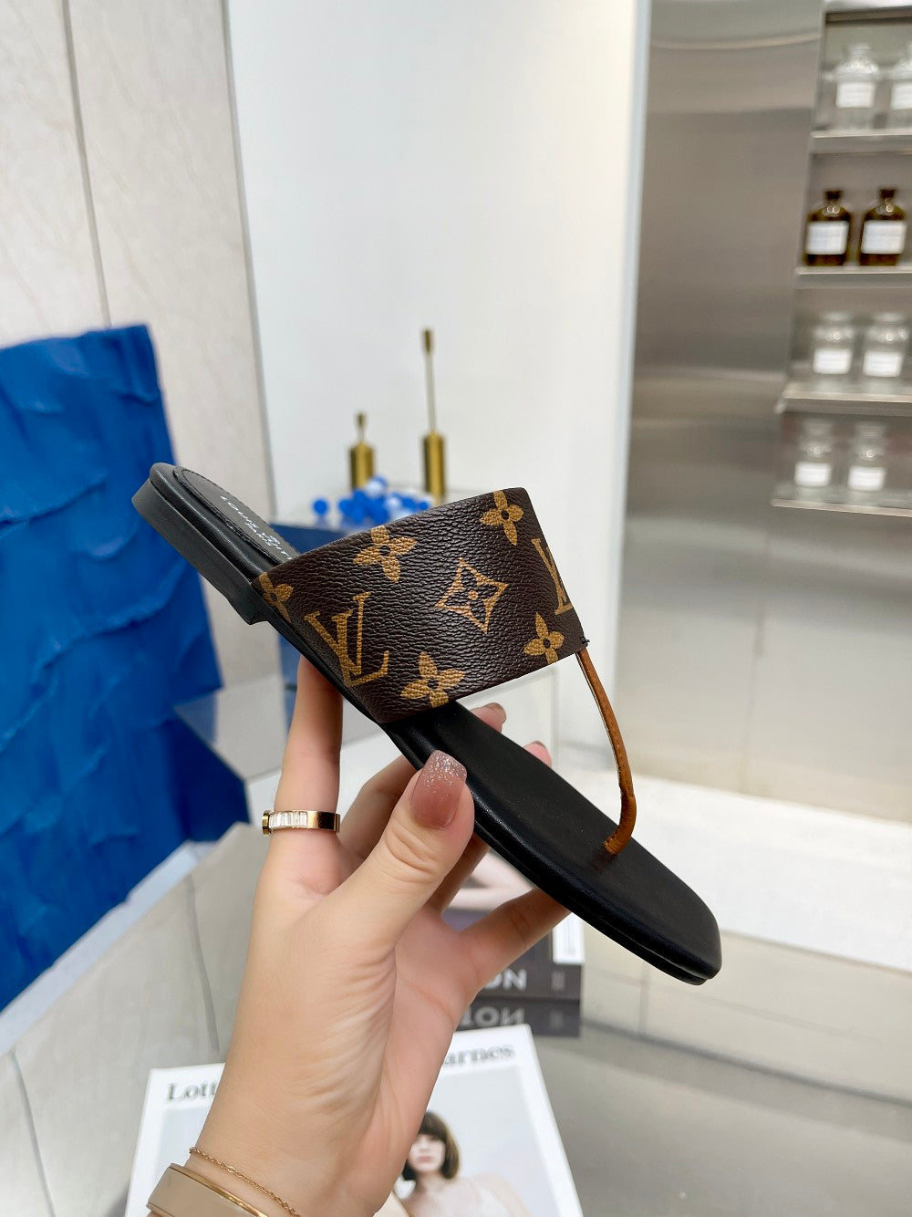 Louis Vuitton LV  Flat Mule