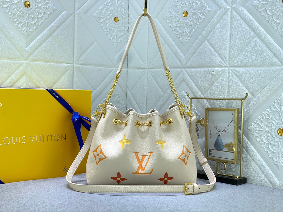 LOUIS VUITTON  Empreinte Monogram Giant Summer Bundle