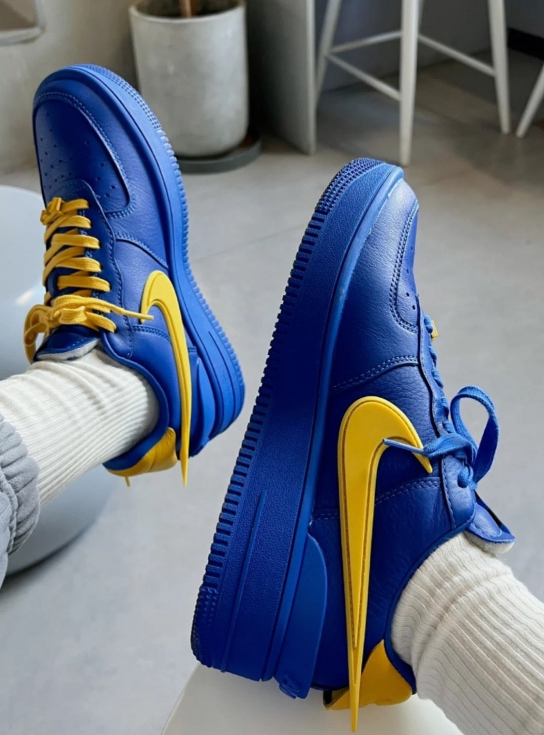 NIKE AIR FORCE 1 LOW SP AMBUSH GAME ROYAL