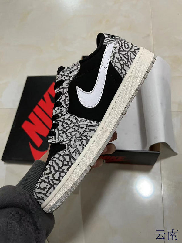 Jordan 1 Low Black