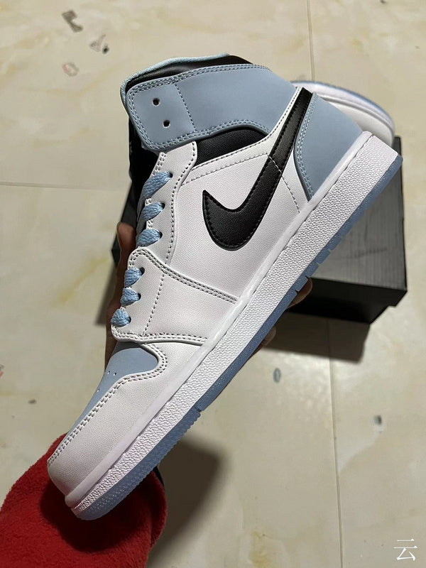 Jordan 1 mid