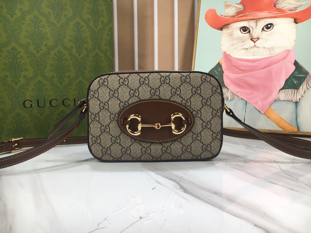 GUCCI Horsebit 1995 Mini Crossbody Camera Bag