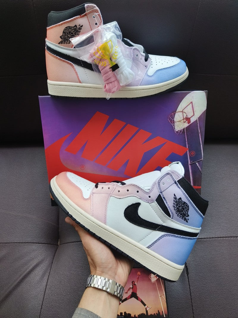 Nik e Air Jordan 1 High  Sneakers