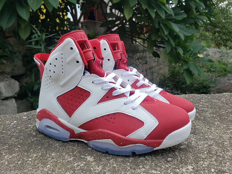 Jordan 6 Red ans White