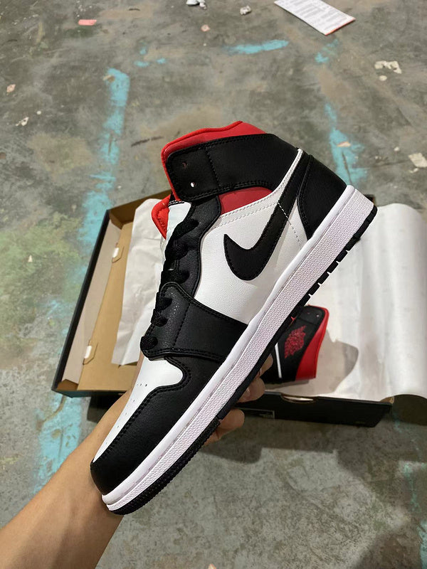 Jordan 1 Mid  Black 'Red'white