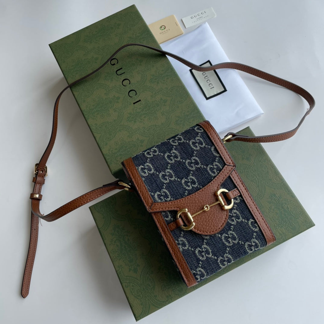 Auth Gucci crossbody bag