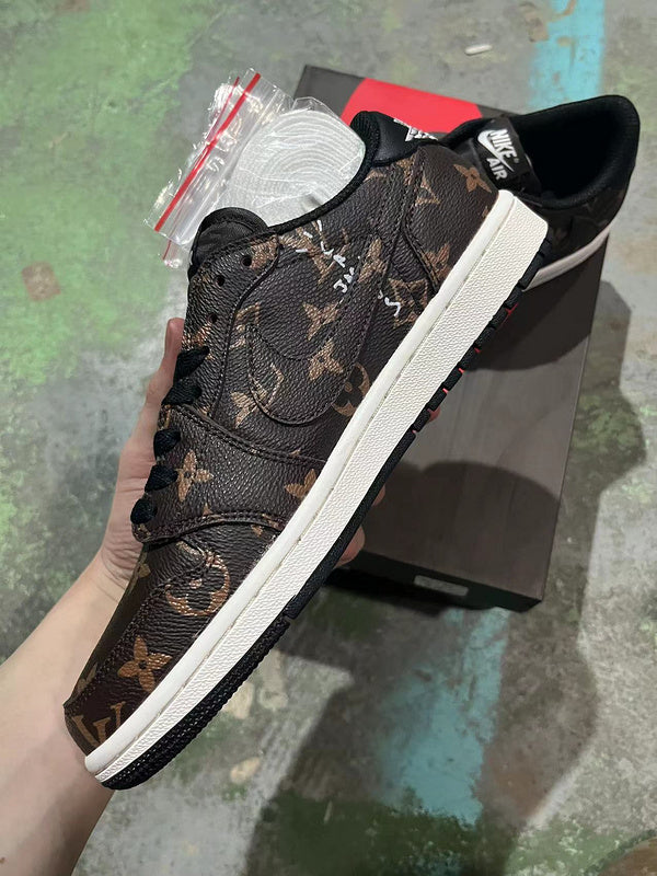 Jordan 1 Low LV