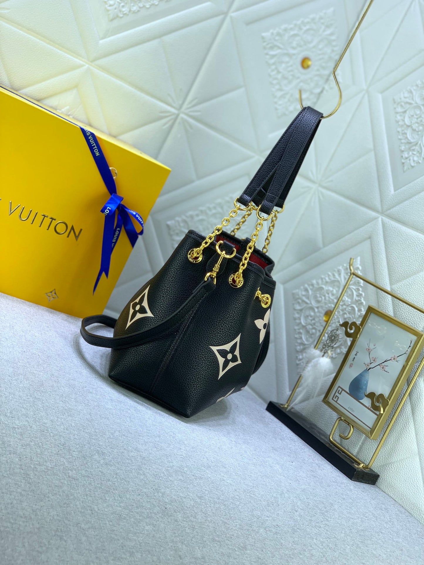 LOUIS VUITTON  Empreinte Monogram Giant Summer Bundle